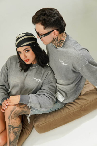 Crewneck yellowmen pareja 3